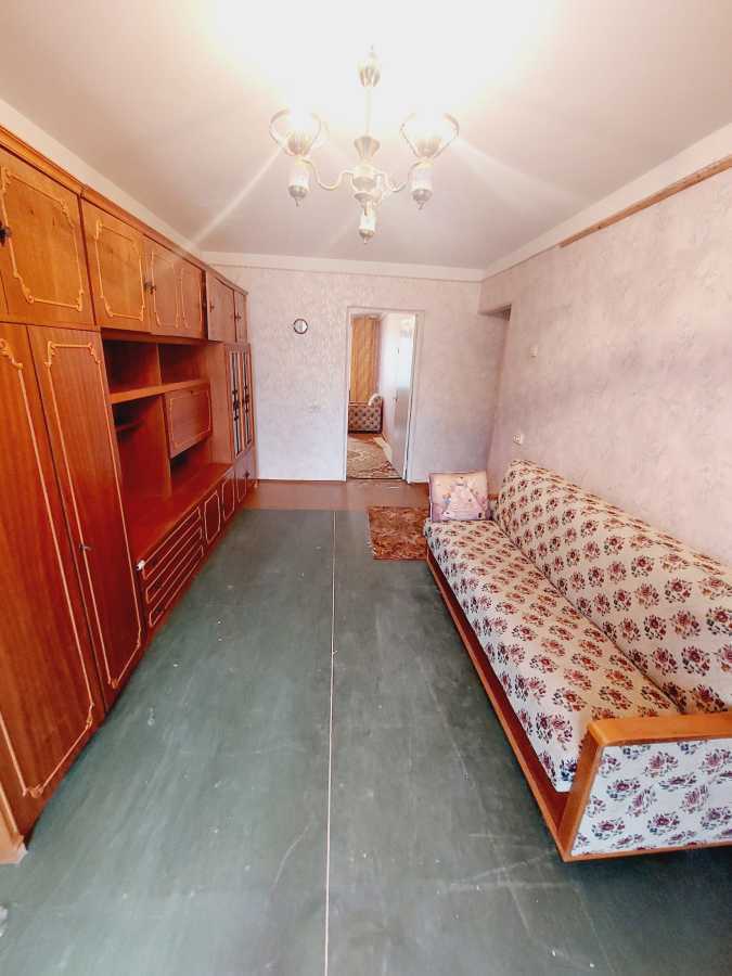 Продажа 3-комнатной квартиры 66 м², Иорданская ул., 24