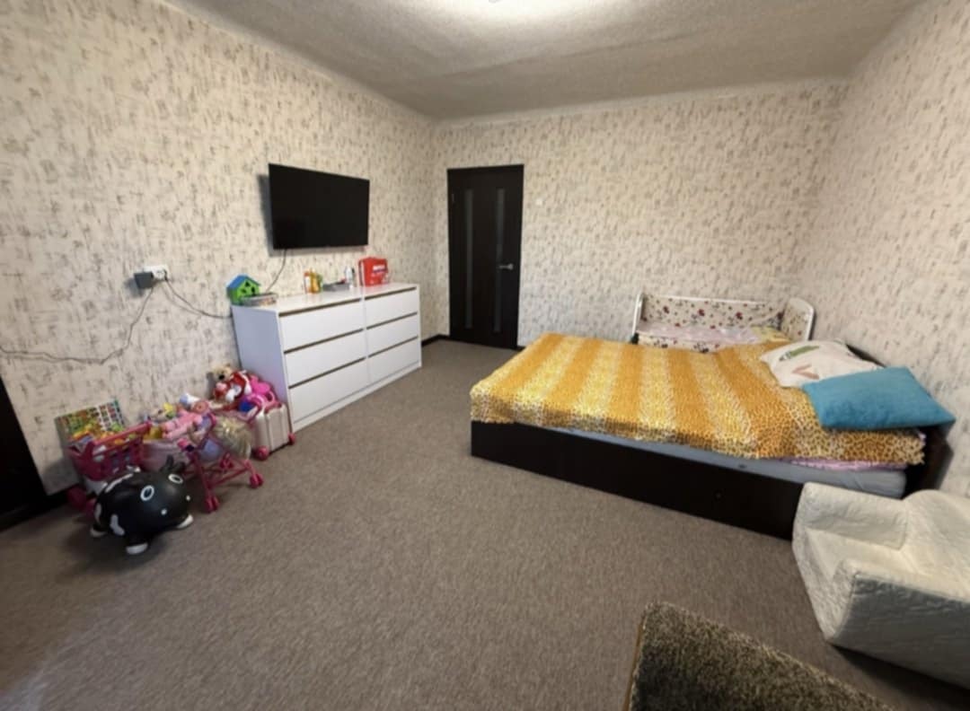 Продаж 2-кімнатної квартири 45 м², Михайла Калмикова вул.