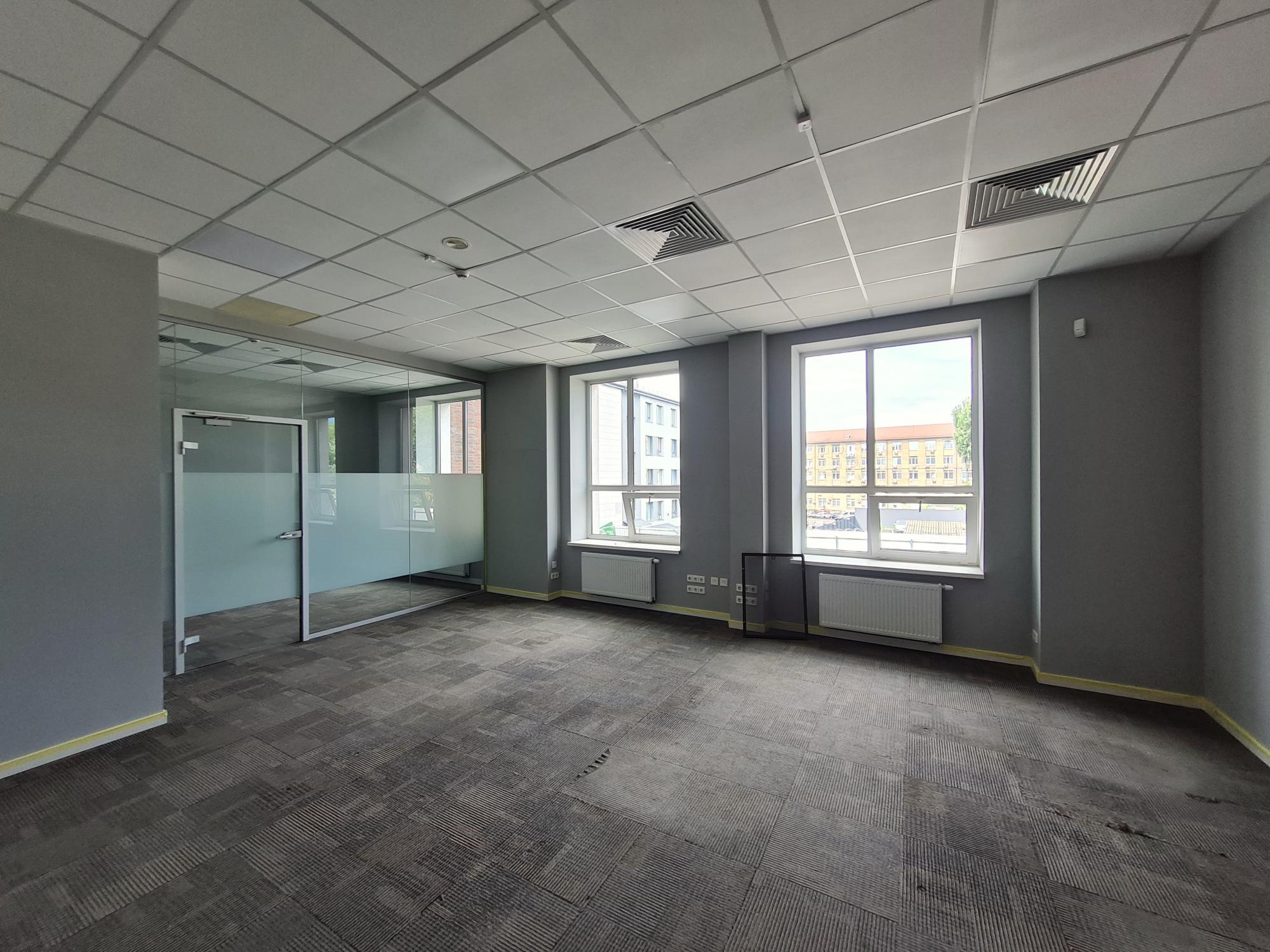 Аренда офиса 353 м², Елены Телиги ул., 6