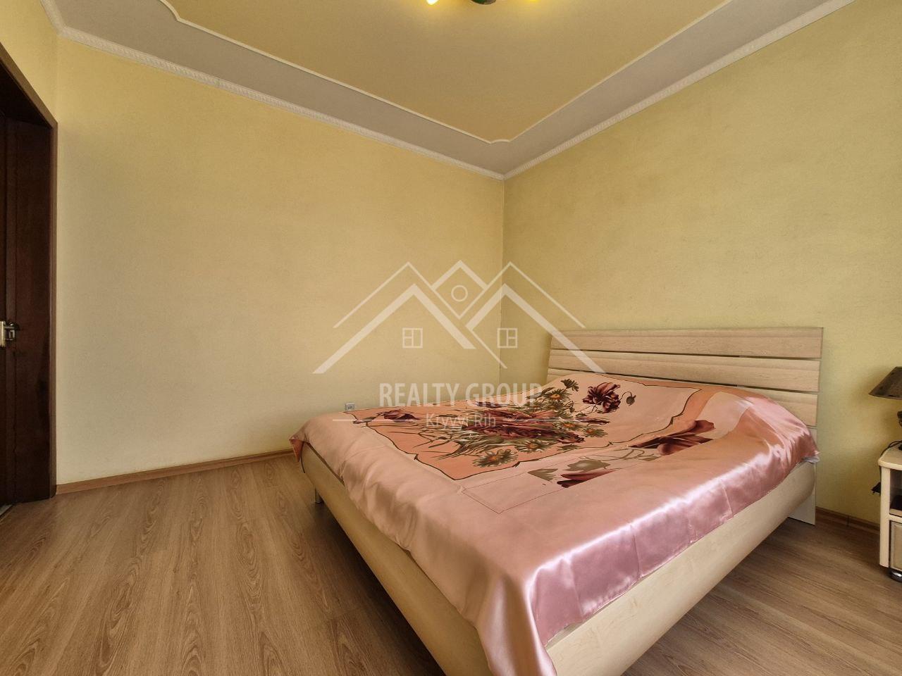 Продаж 3-кімнатної квартири 72 м², Миколи Світальського вул.