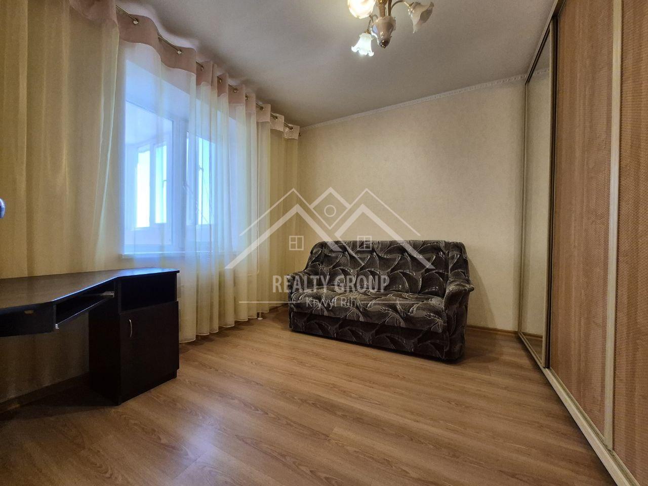 Продаж 3-кімнатної квартири 72 м², Миколи Світальського вул.