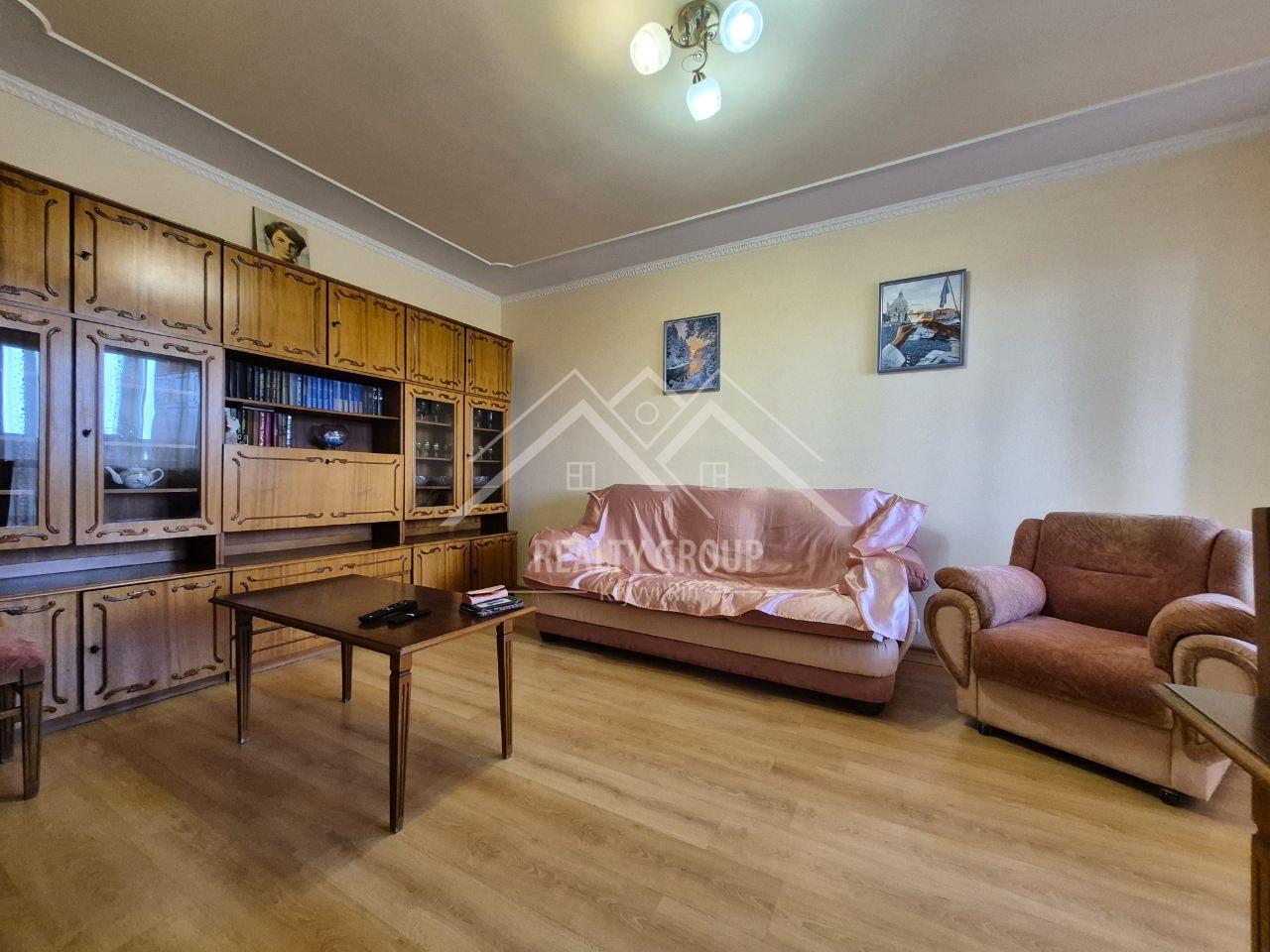 Продаж 3-кімнатної квартири 72 м², Миколи Світальського вул.
