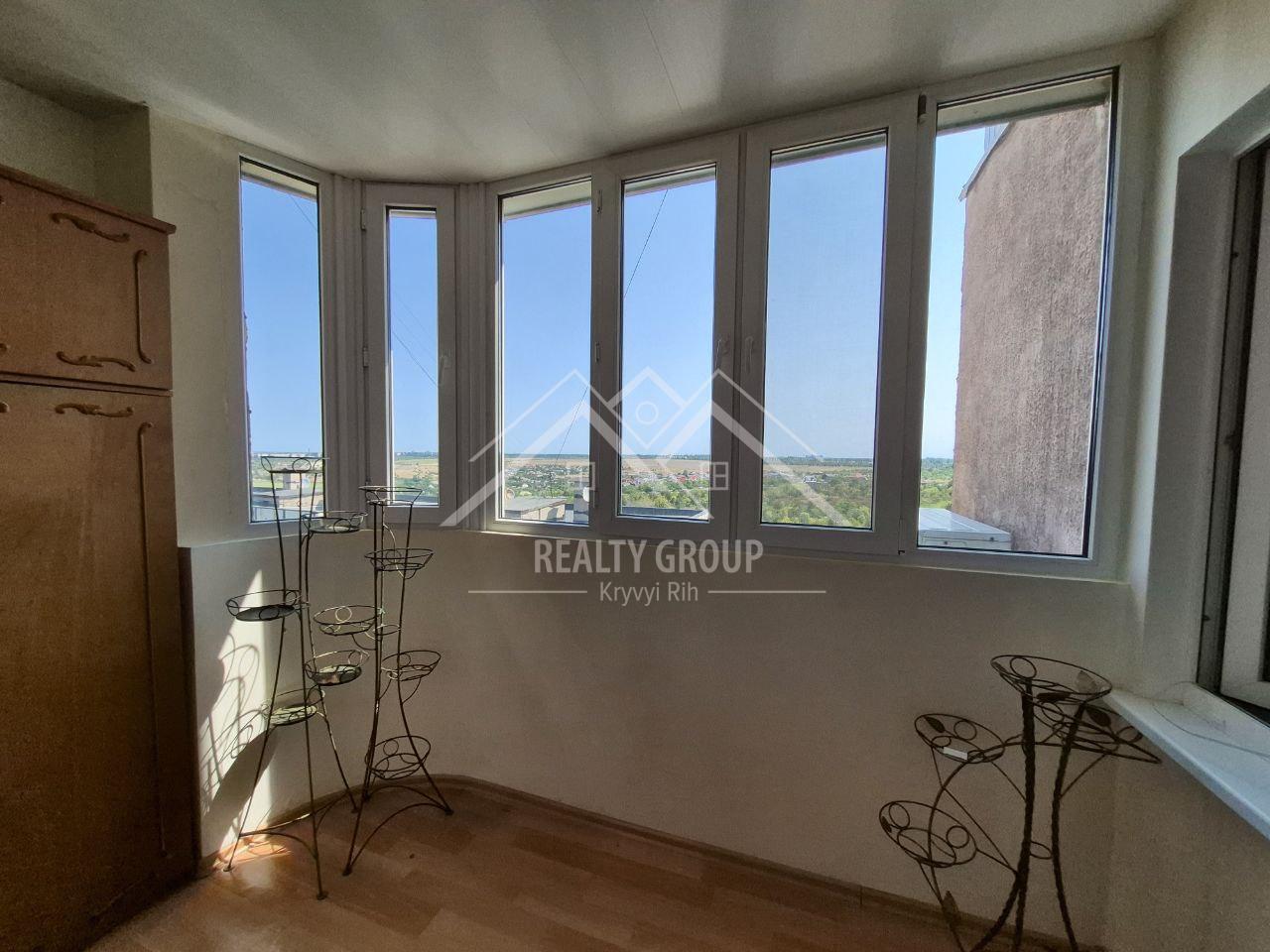 Продаж 3-кімнатної квартири 72 м², Миколи Світальського вул.