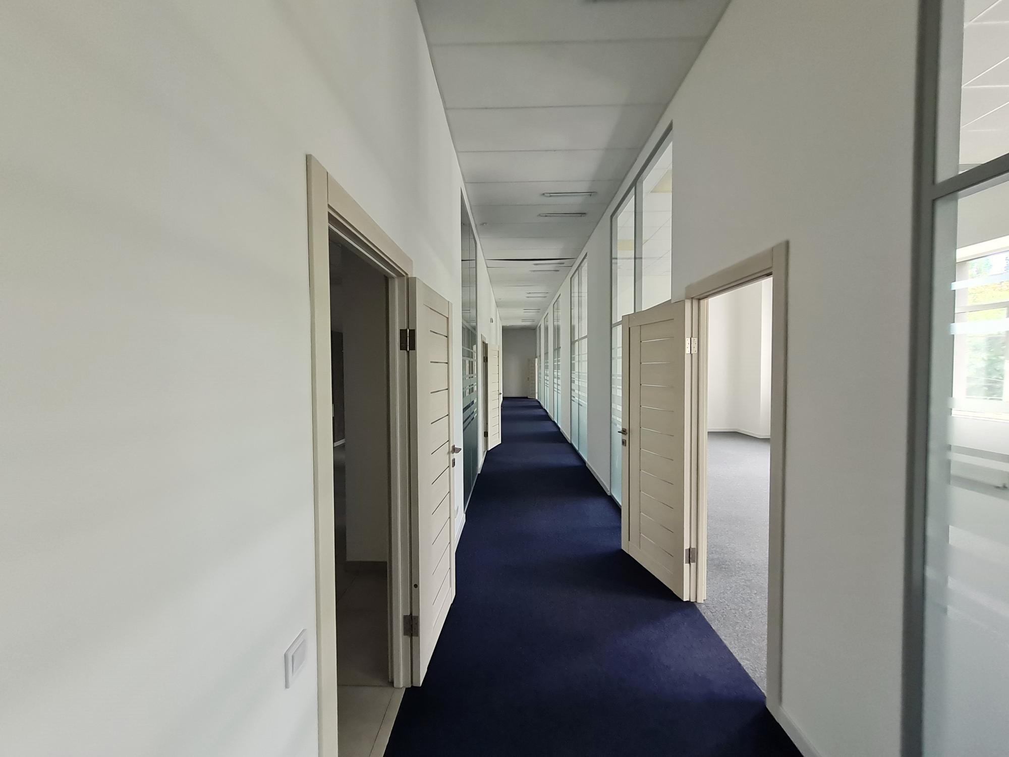 Оренда офісу 1390 м², Олени Теліги вул., 6