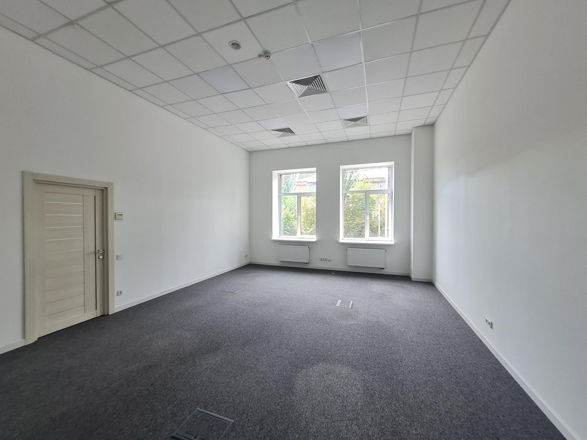Оренда офісу 1390 м², Олени Теліги вул., 6