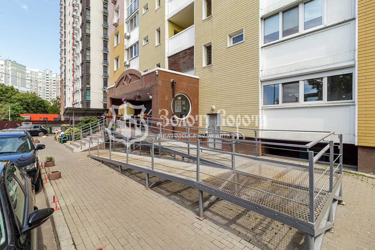 Продажа 1-комнатной квартиры 49 м², Науки просп., 60а
