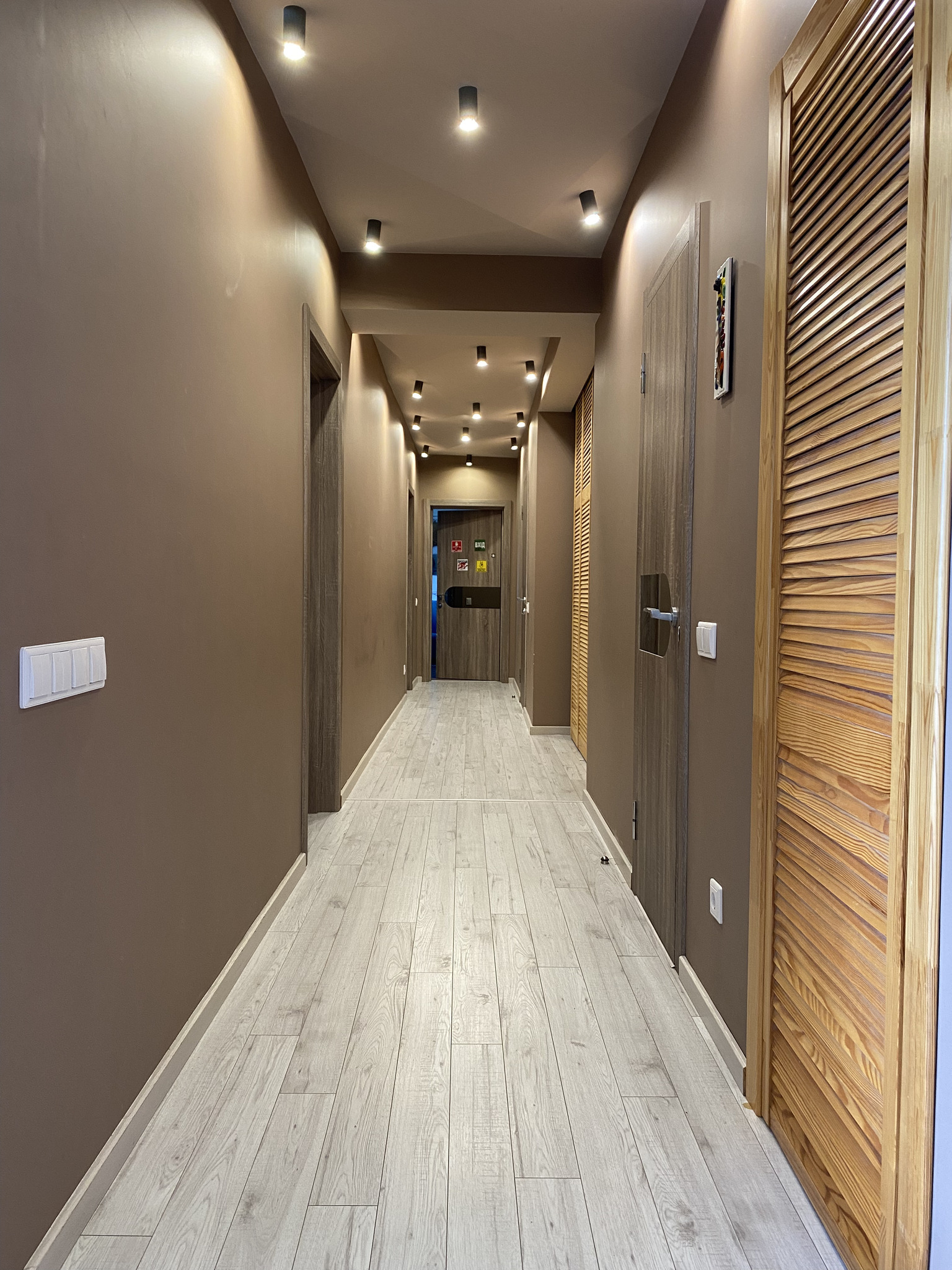 Продажа 5-комнатной квартиры 222 м², Никольско-Слободская ул., 4Д