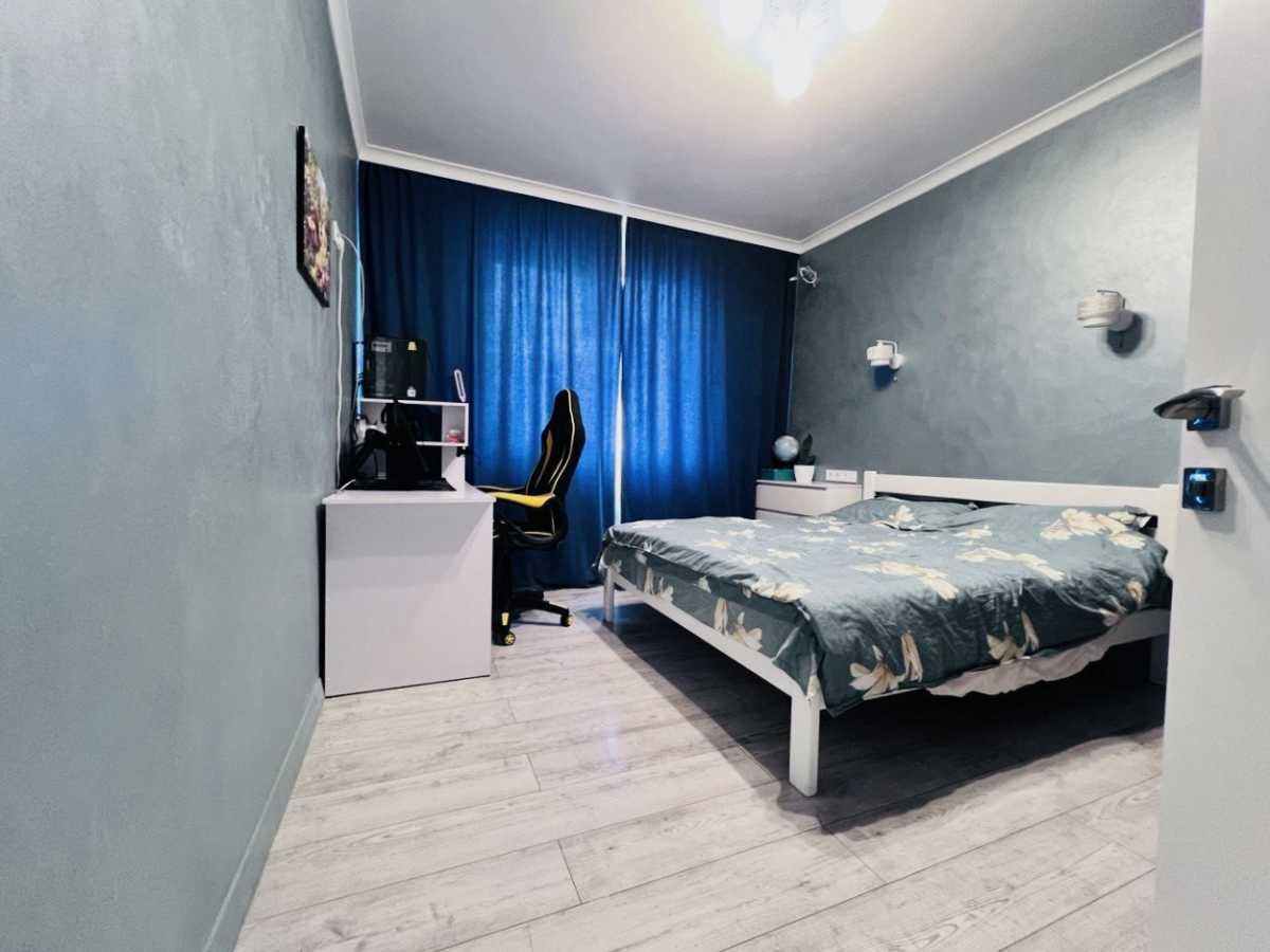 Продажа 3-комнатной квартиры 85 м², Сергея Данченко ул., 32А