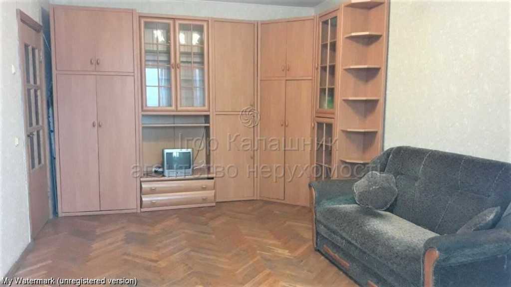 Продажа 1-комнатной квартиры 45 м², Ревуцкого ул., 42Б