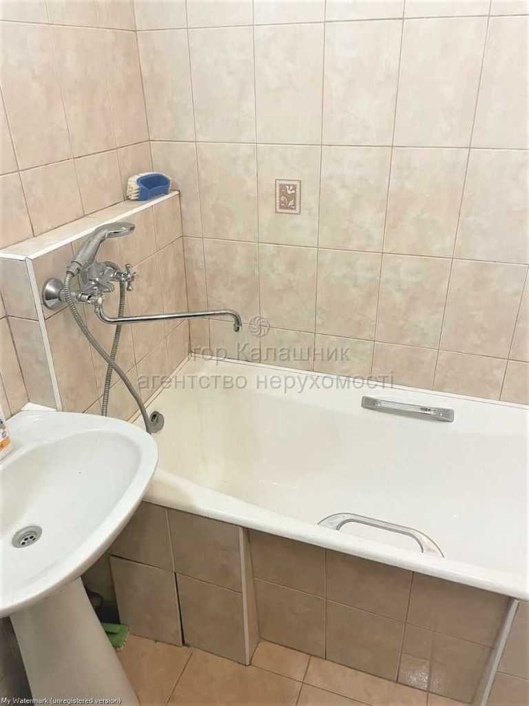 Продажа 1-комнатной квартиры 45 м², Ревуцкого ул., 42Б