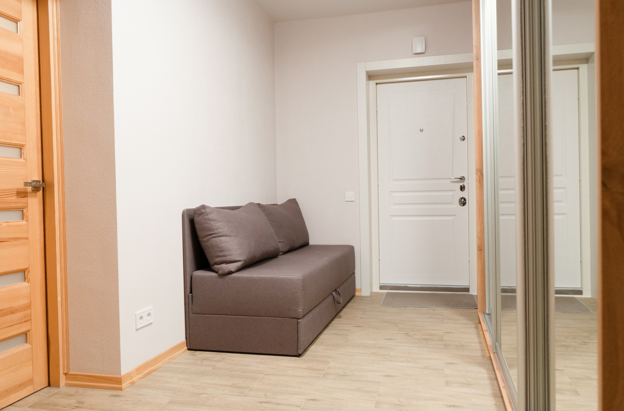 Продажа 2-комнатной квартиры 77.5 м², Боголюбова ул., 23