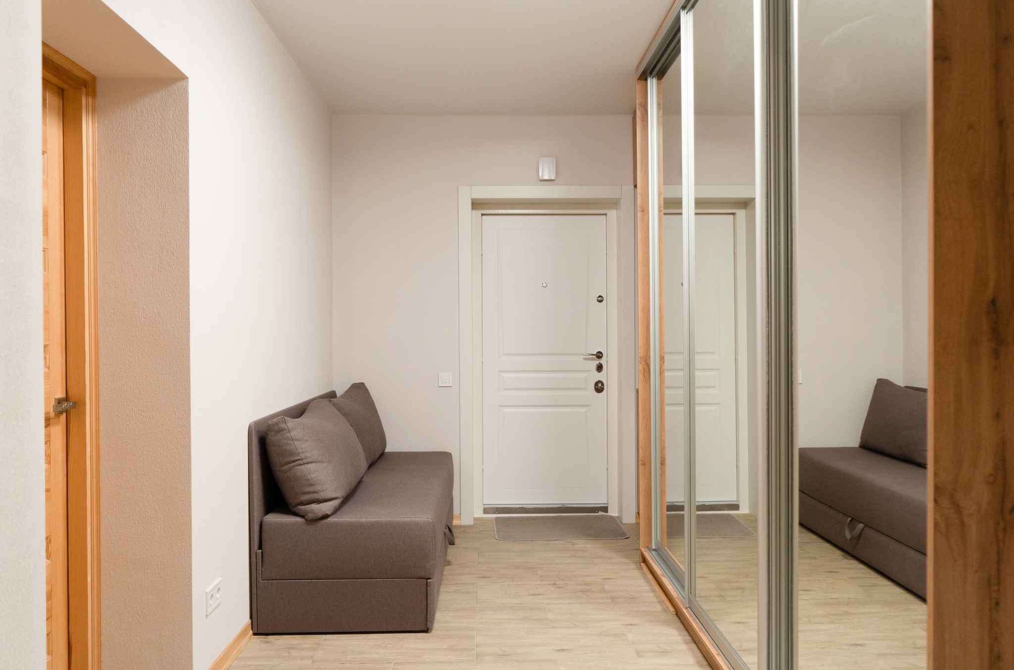 Продажа 2-комнатной квартиры 77.5 м², Боголюбова ул., 23