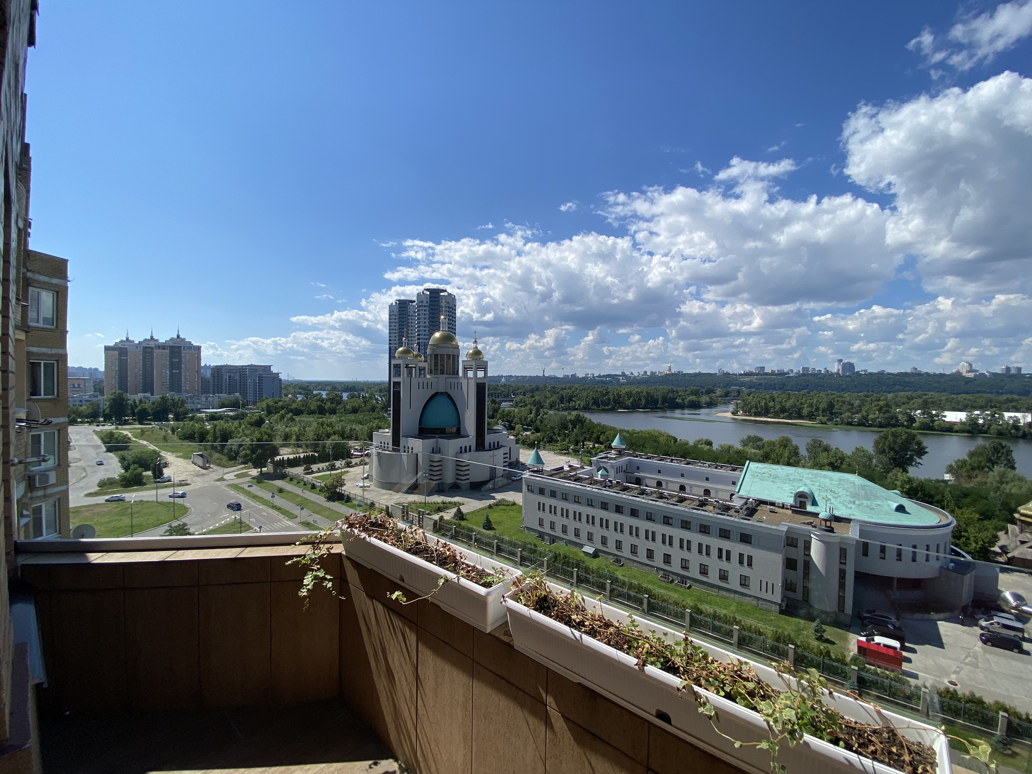 Продаж 4-кімнатної квартири 222 м², Микільсько-Слобідська вул., 4Д