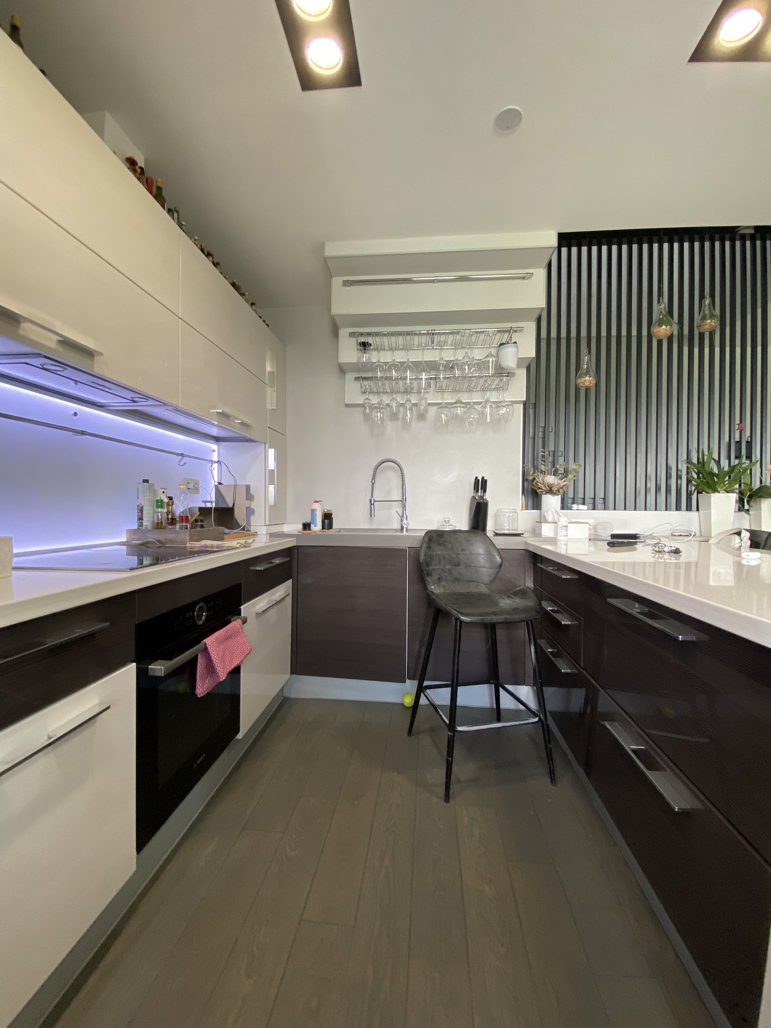 Продаж 4-кімнатної квартири 222 м², Микільсько-Слобідська вул., 4Д