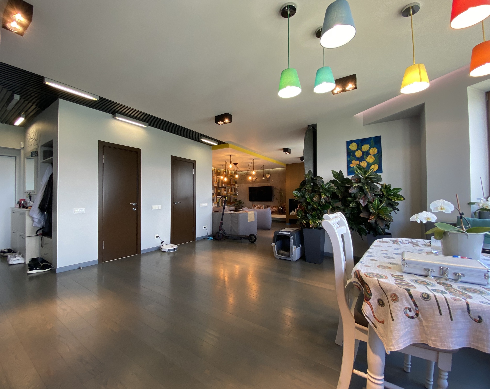 Продаж 4-кімнатної квартири 222 м², Микільсько-Слобідська вул., 4Д
