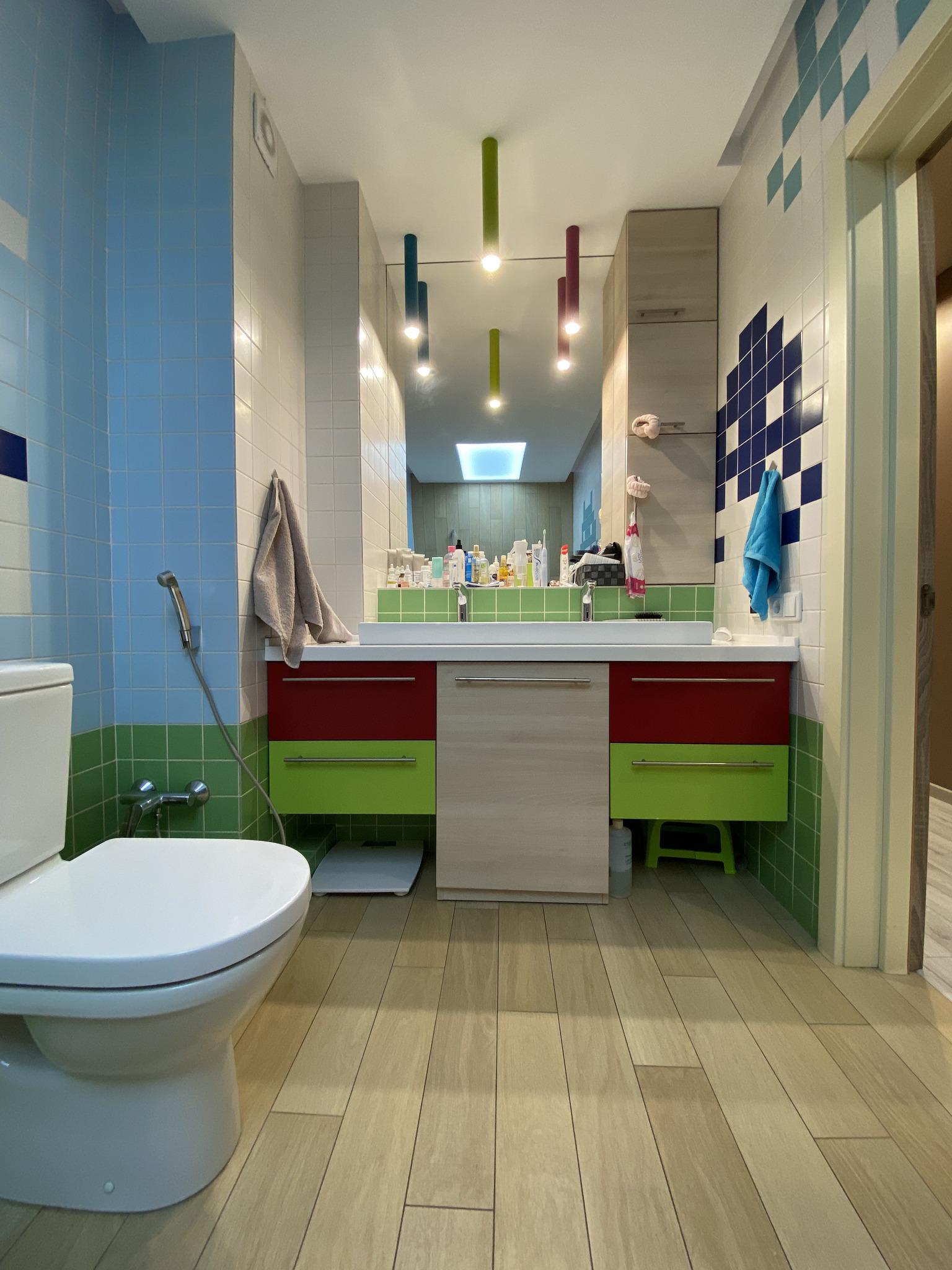 Продаж 4-кімнатної квартири 222 м², Микільсько-Слобідська вул., 4Д