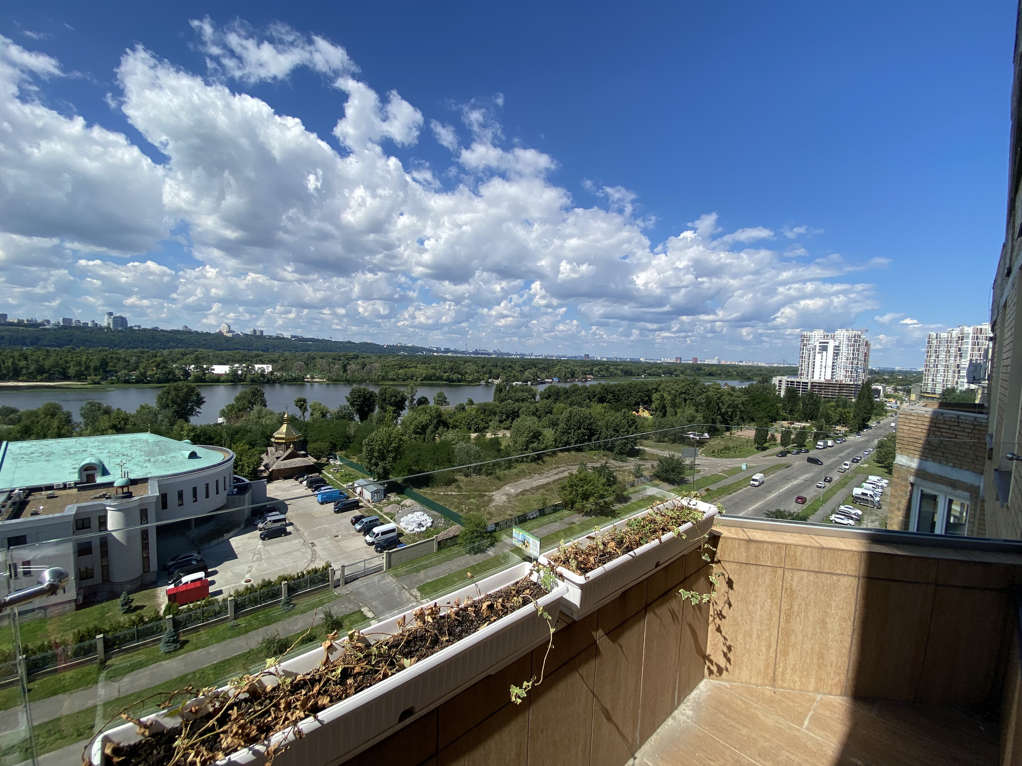 Продаж 4-кімнатної квартири 222 м², Микільсько-Слобідська вул., 4Д