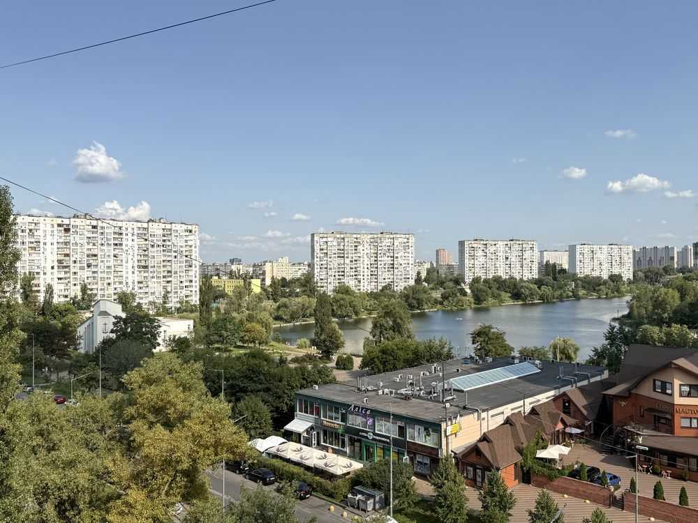 Продаж 2-кімнатної квартири 45.5 м², Павла Тичини просп., 9