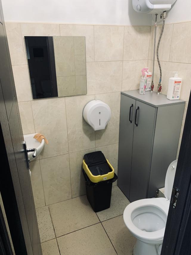 Продаж офісу 172 м², Верхній Вал вул.