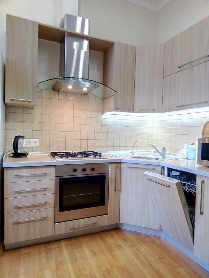 Оренда 2-кімнатної квартири 60 м², Володимирська вул., 19А
