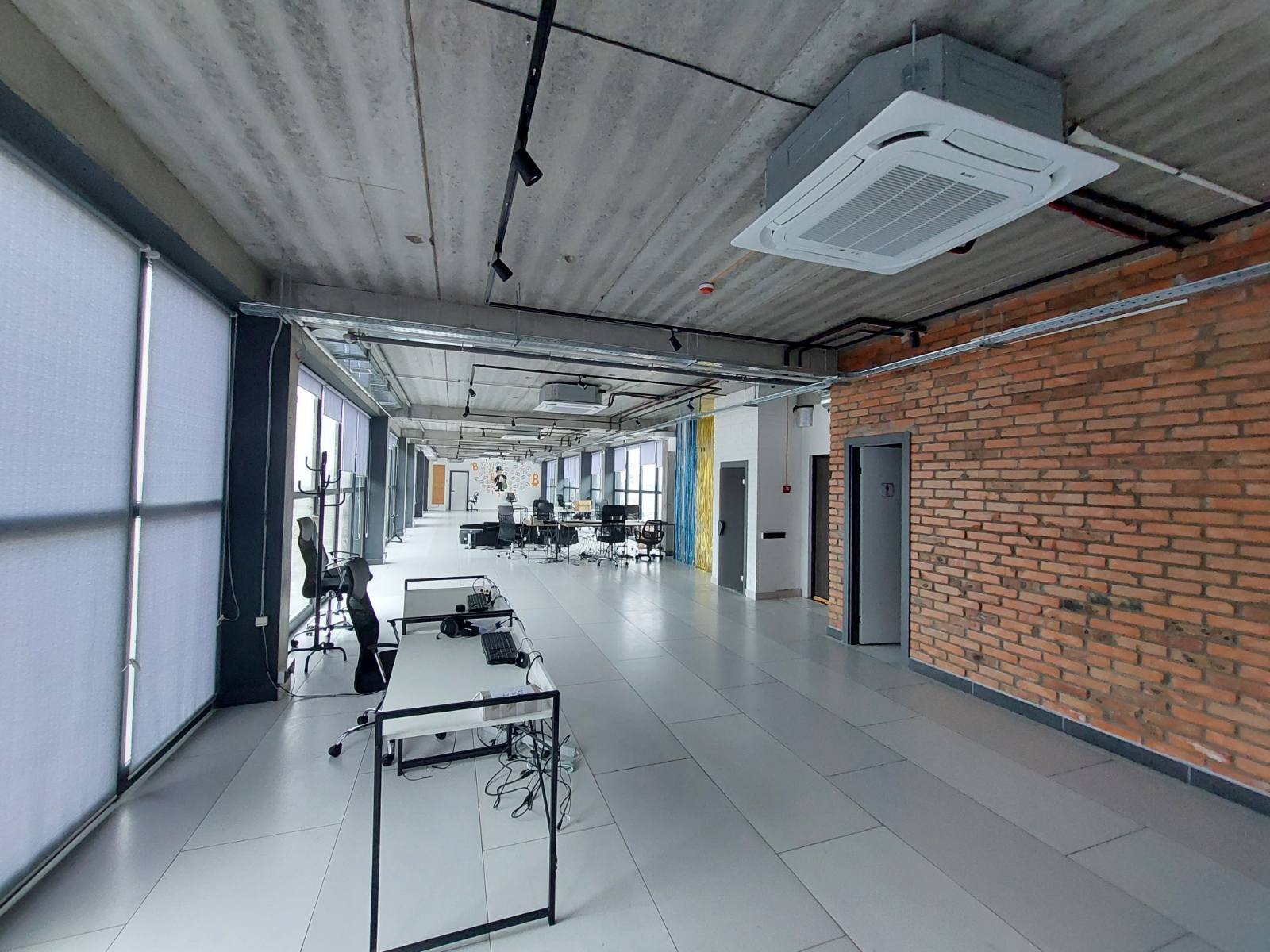 Продажа бизнес-центра 2700 м², Нижнеюрковская ул.