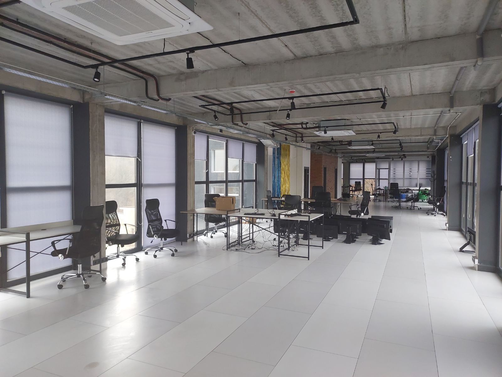 Продажа бизнес-центра 2700 м², Нижнеюрковская ул.