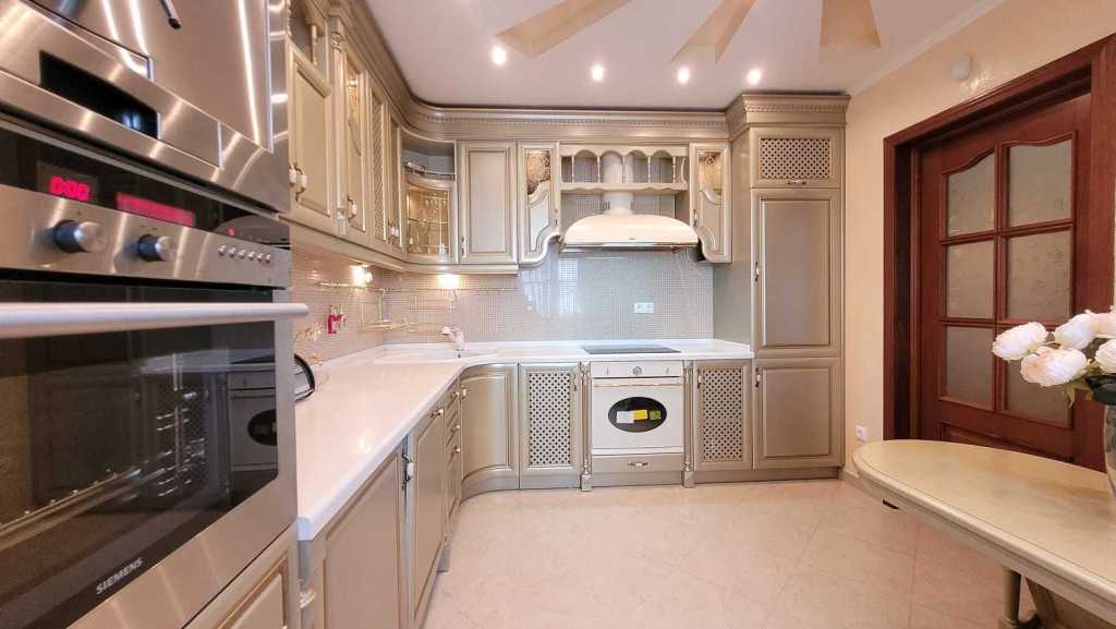Продажа 3-комнатной квартиры 111 м², Леваневского ул., 7