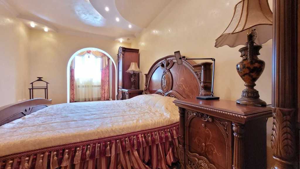 Продажа 3-комнатной квартиры 111 м², Леваневского ул., 7