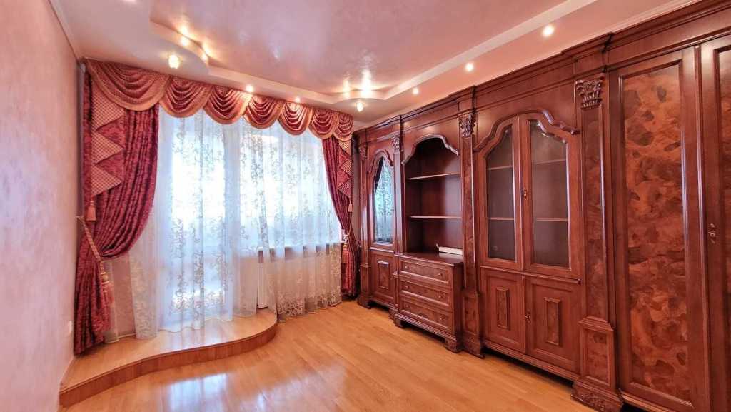 Продажа 3-комнатной квартиры 111 м², Леваневского ул., 7
