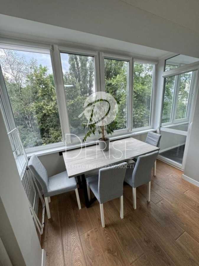 Продажа 3-комнатной квартиры 58 м², Победы просп., 27