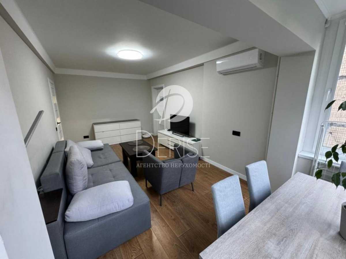Продажа 3-комнатной квартиры 58 м², Победы просп., 27