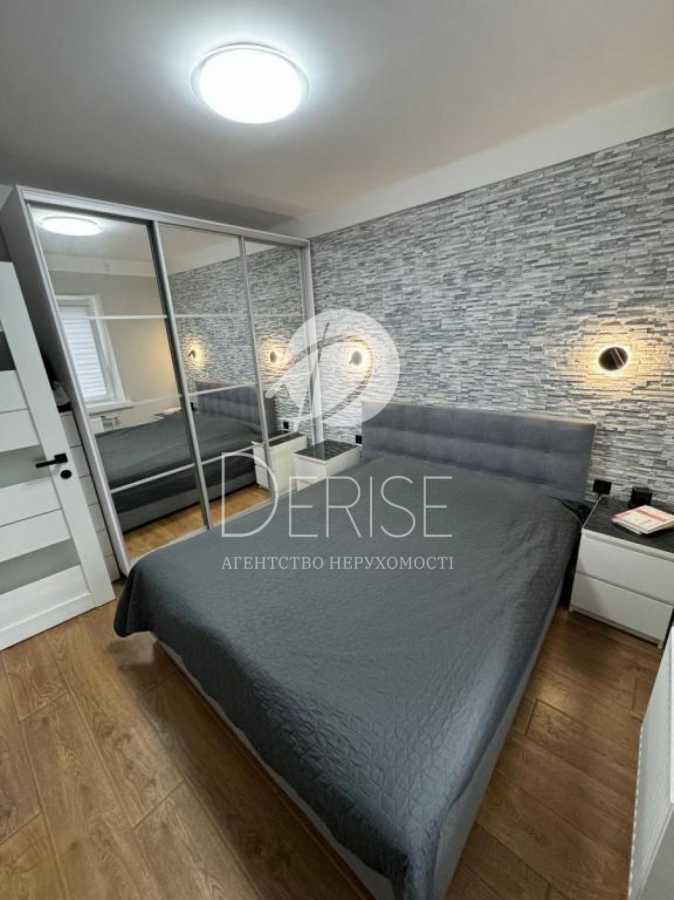 Продажа 3-комнатной квартиры 58 м², Победы просп., 27