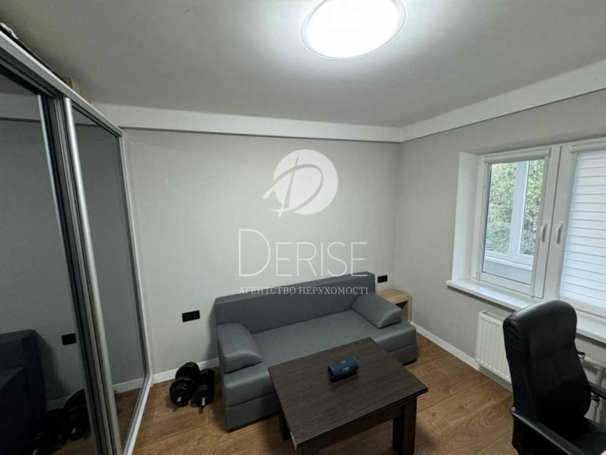 Продажа 3-комнатной квартиры 58 м², Победы просп., 27
