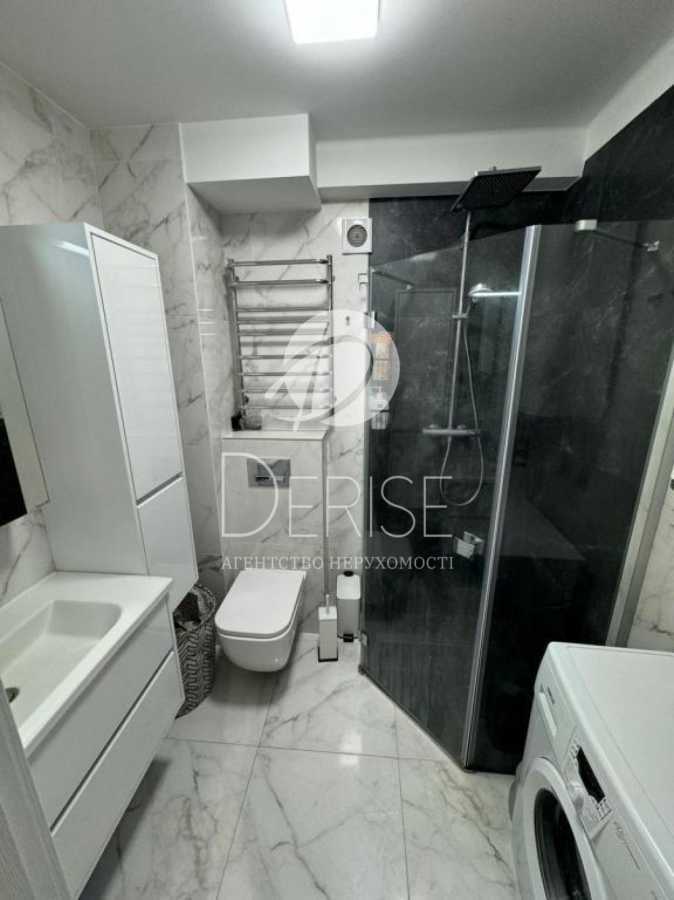 Продажа 3-комнатной квартиры 58 м², Победы просп., 27