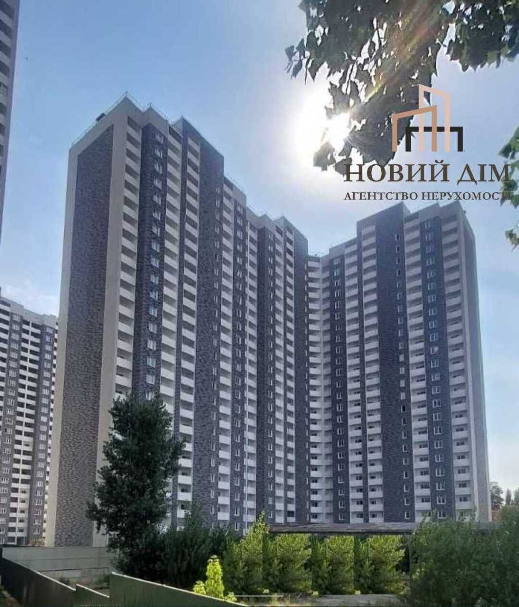 Продажа 2-комнатной квартиры 72.05 м², Коноплянская ул.
