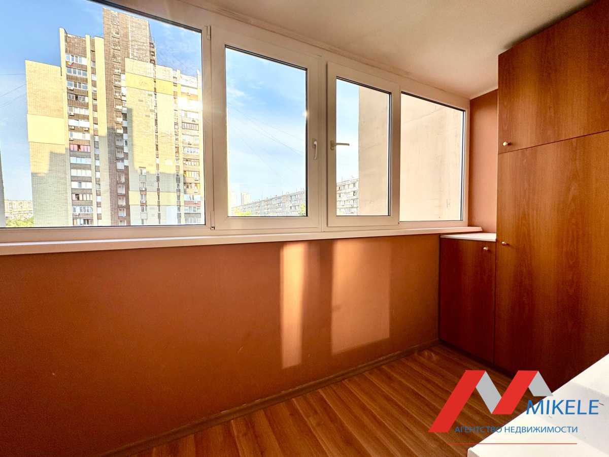 Продаж 2-кімнатної квартири 53 м², Павла Тичини просп., 4