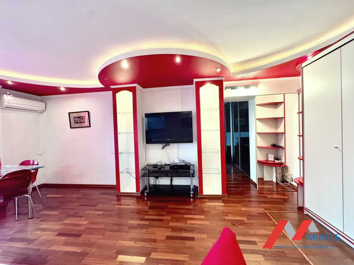 Продаж 2-кімнатної квартири 53 м², Павла Тичини просп., 4