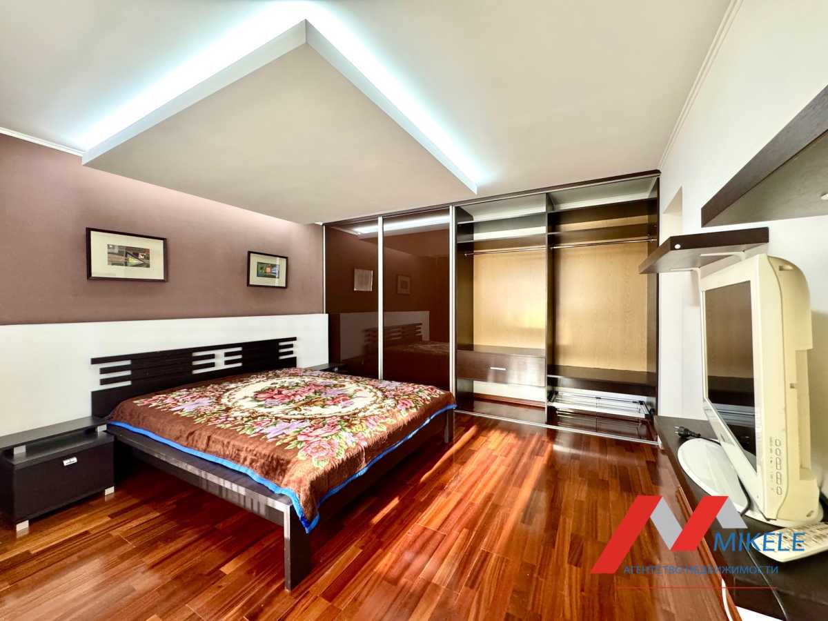 Продаж 2-кімнатної квартири 53 м², Павла Тичини просп., 4