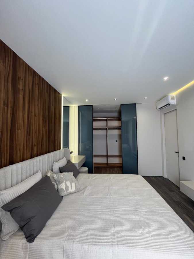 Оренда 1-кімнатної квартири 50 м², Володимирська вул., 86а