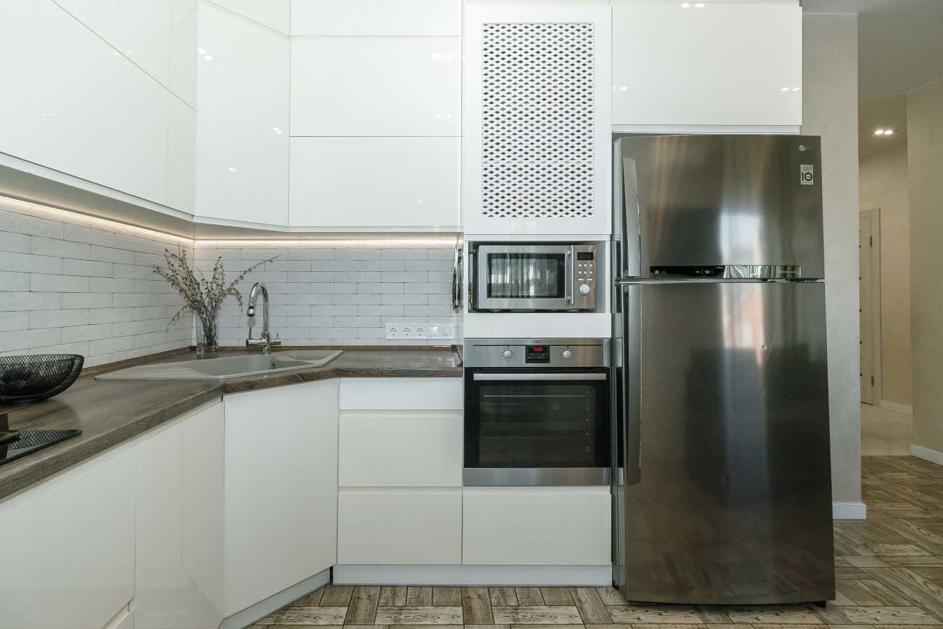 Продажа 2-комнатной квартиры 60.4 м², Михаила Максимовича ул., 24