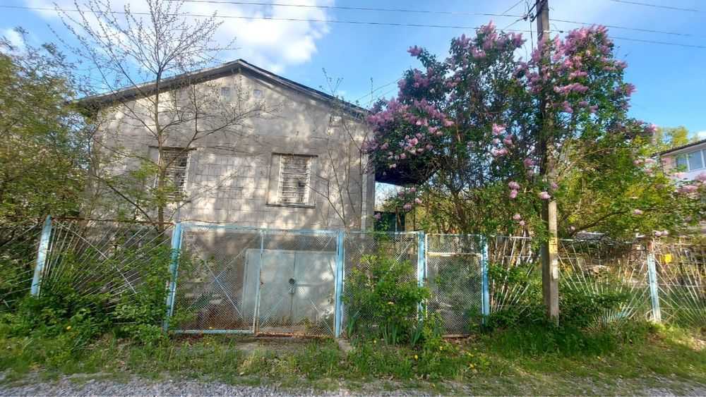 Продаж дачі 85 м², Центральна