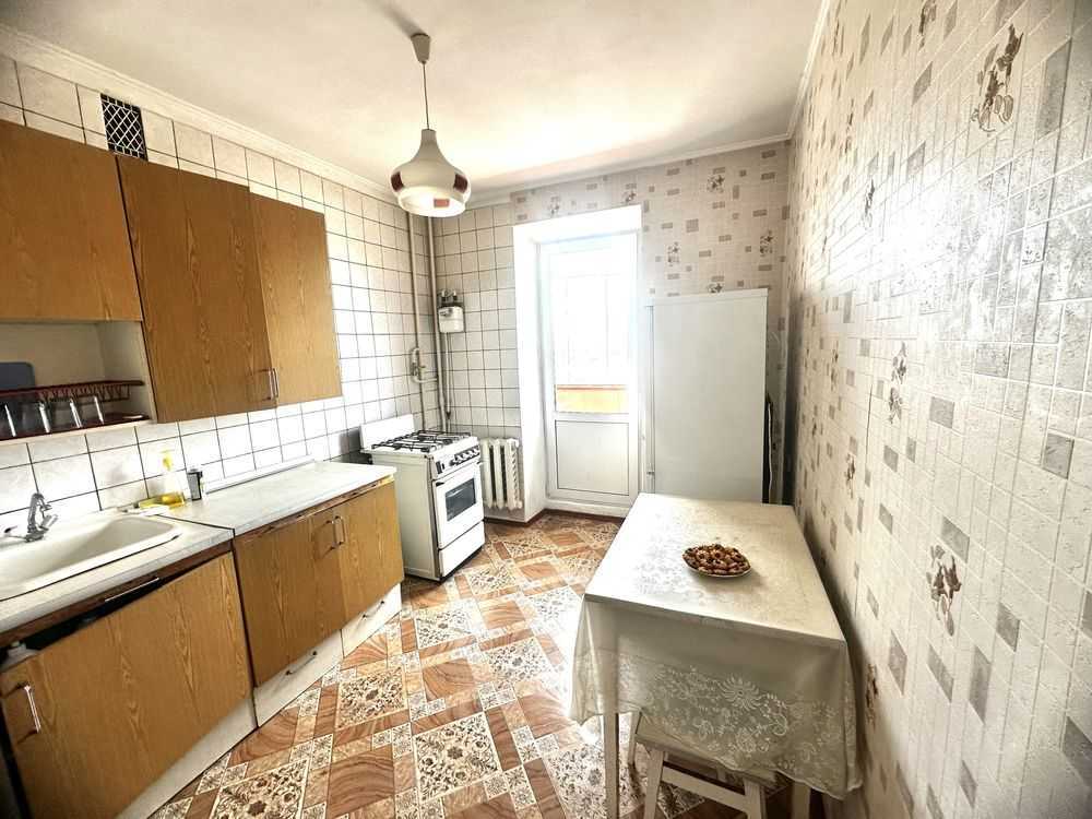 Продаж 1-кімнатної квартири 36 м², Головатого вул.