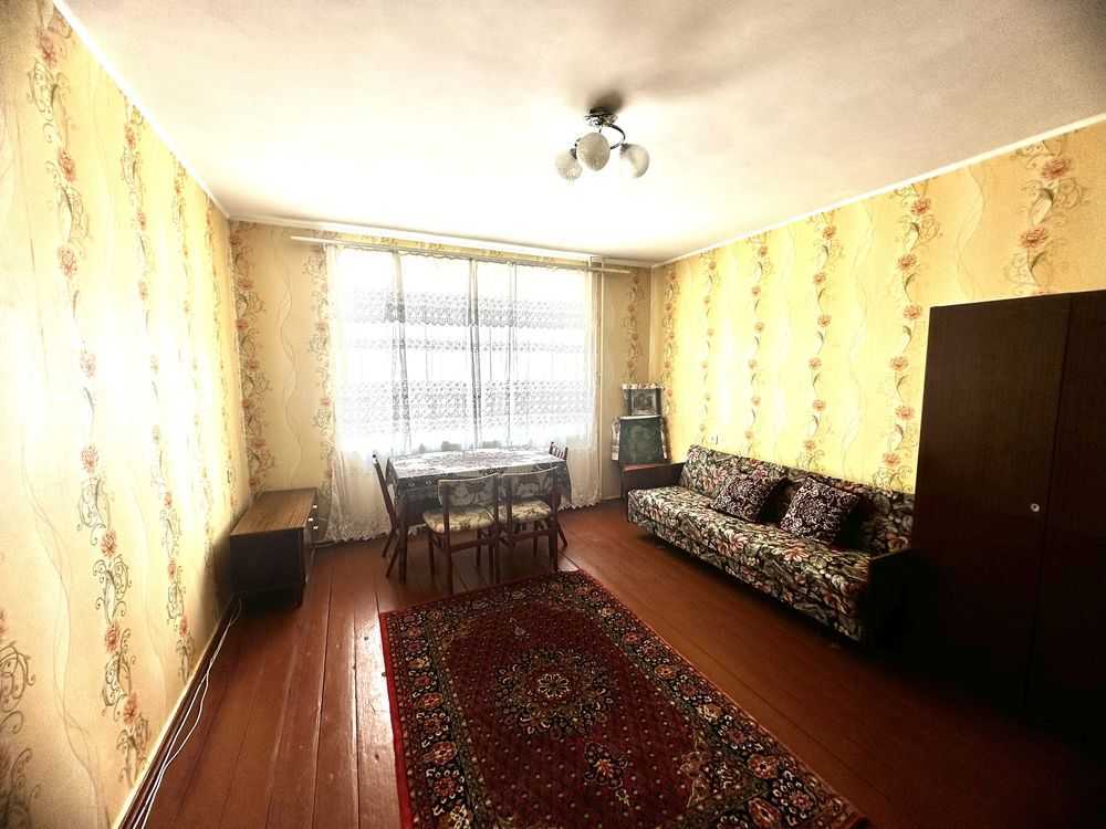 Продаж 1-кімнатної квартири 36 м², Головатого вул.