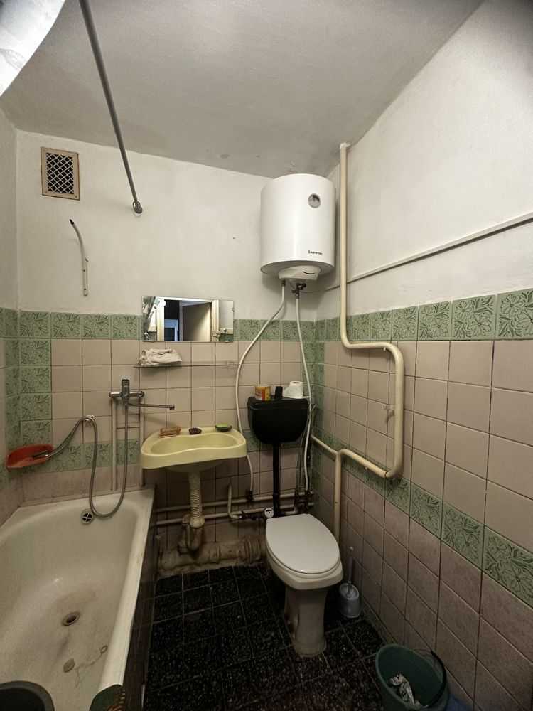 Продаж 1-кімнатної квартири 36 м², Головатого вул.