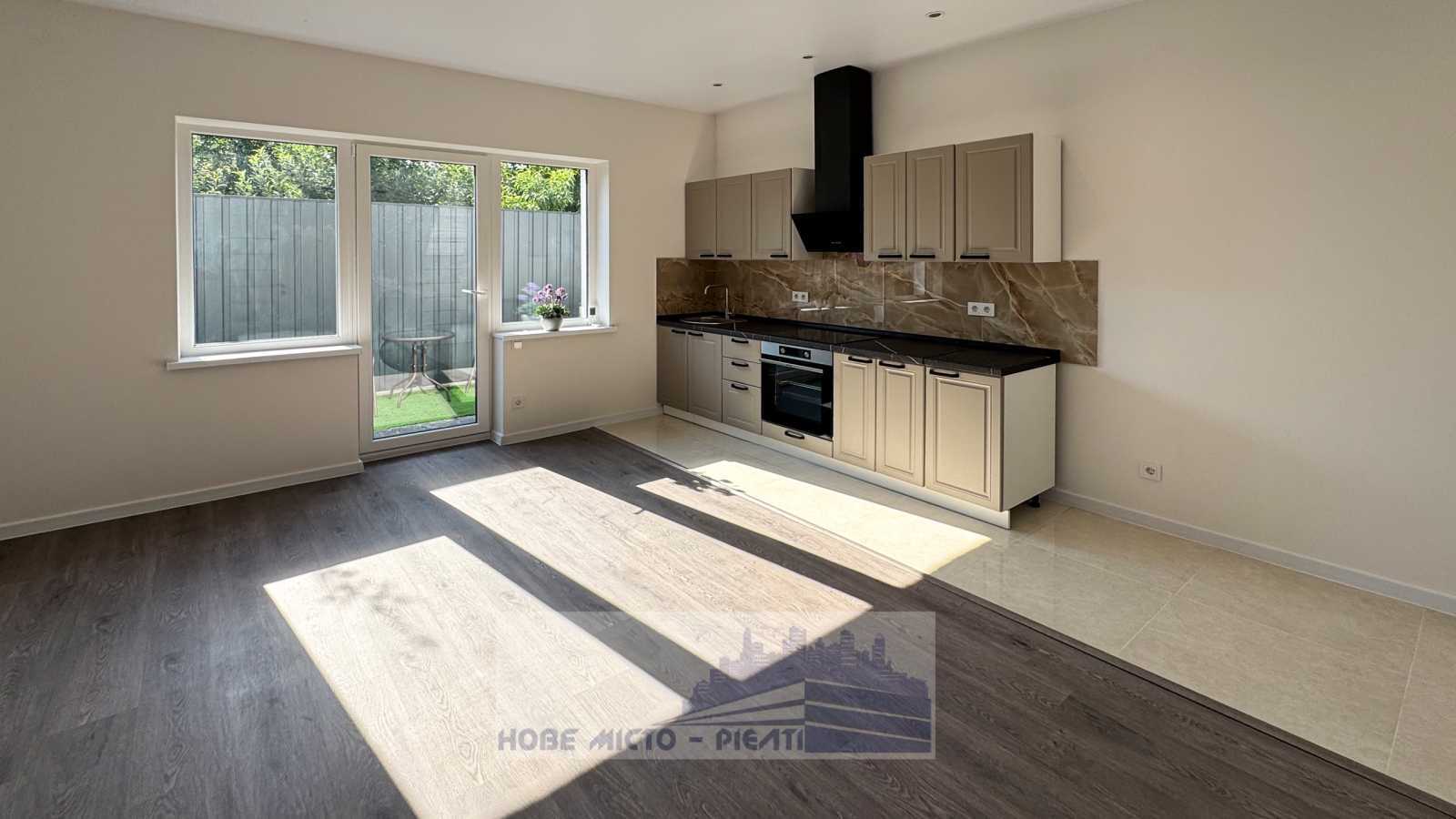 Продажа 3-комнатной квартиры 59 м², 62-я Садовая ул.