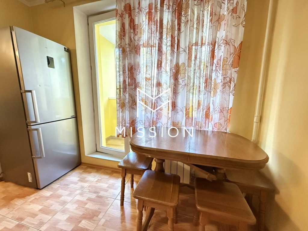 Продажа 3-комнатной квартиры 71 м², Князя Романа Мстиславича, 8