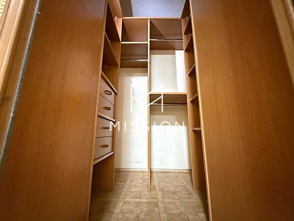 Продажа 3-комнатной квартиры 71 м², Князя Романа Мстиславича, 8