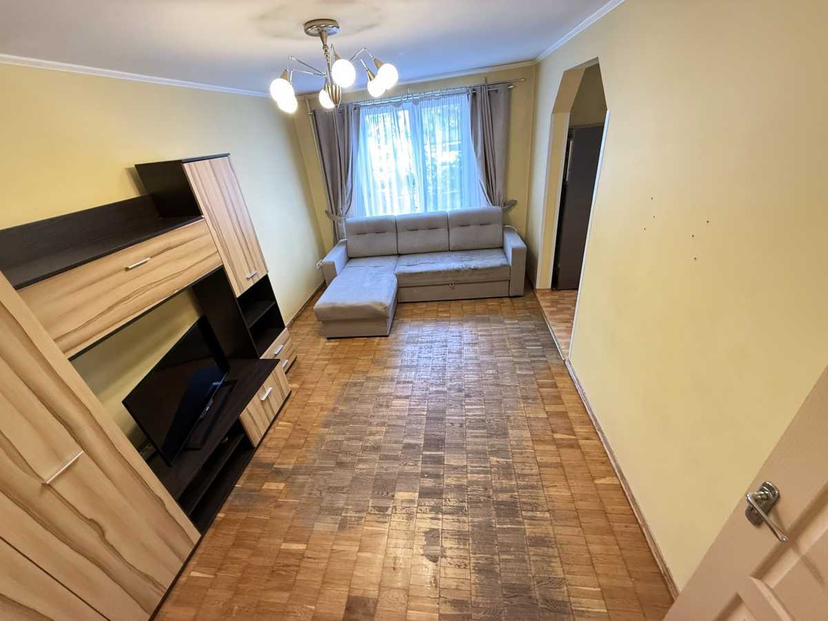 Продажа 3-комнатной квартиры 71 м², Князя Романа Мстиславича, 8