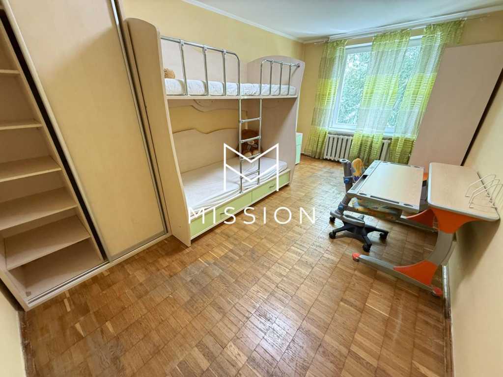 Продажа 3-комнатной квартиры 71 м², Князя Романа Мстиславича, 8