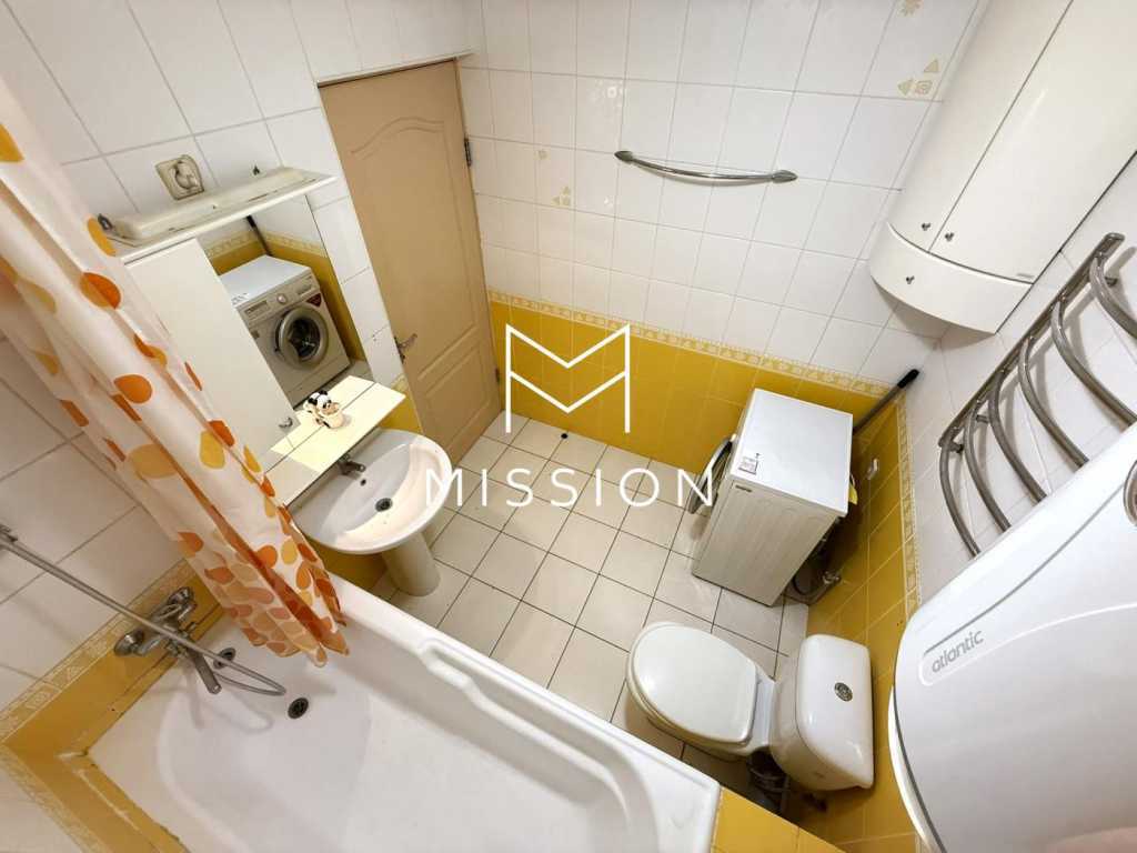 Продажа 3-комнатной квартиры 71 м², Князя Романа Мстиславича, 8